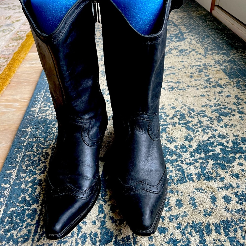 Women’s Harley Davidson boots size 9